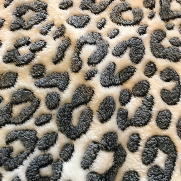 Juicy couture cropped sweater - Picture 4 of 4